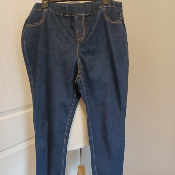 ENERGIE PLUS SZ JEANS ,NOT SURE ABOUT SZ. MEASUREMENT ARE POSTED IN PICTURES - Picture 1 of 12